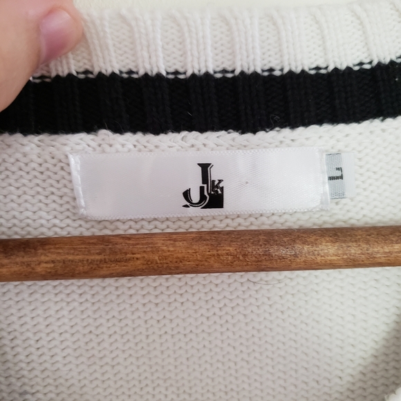 2/$15 Cable Knit Sweater Vest - Picture 4 of 7